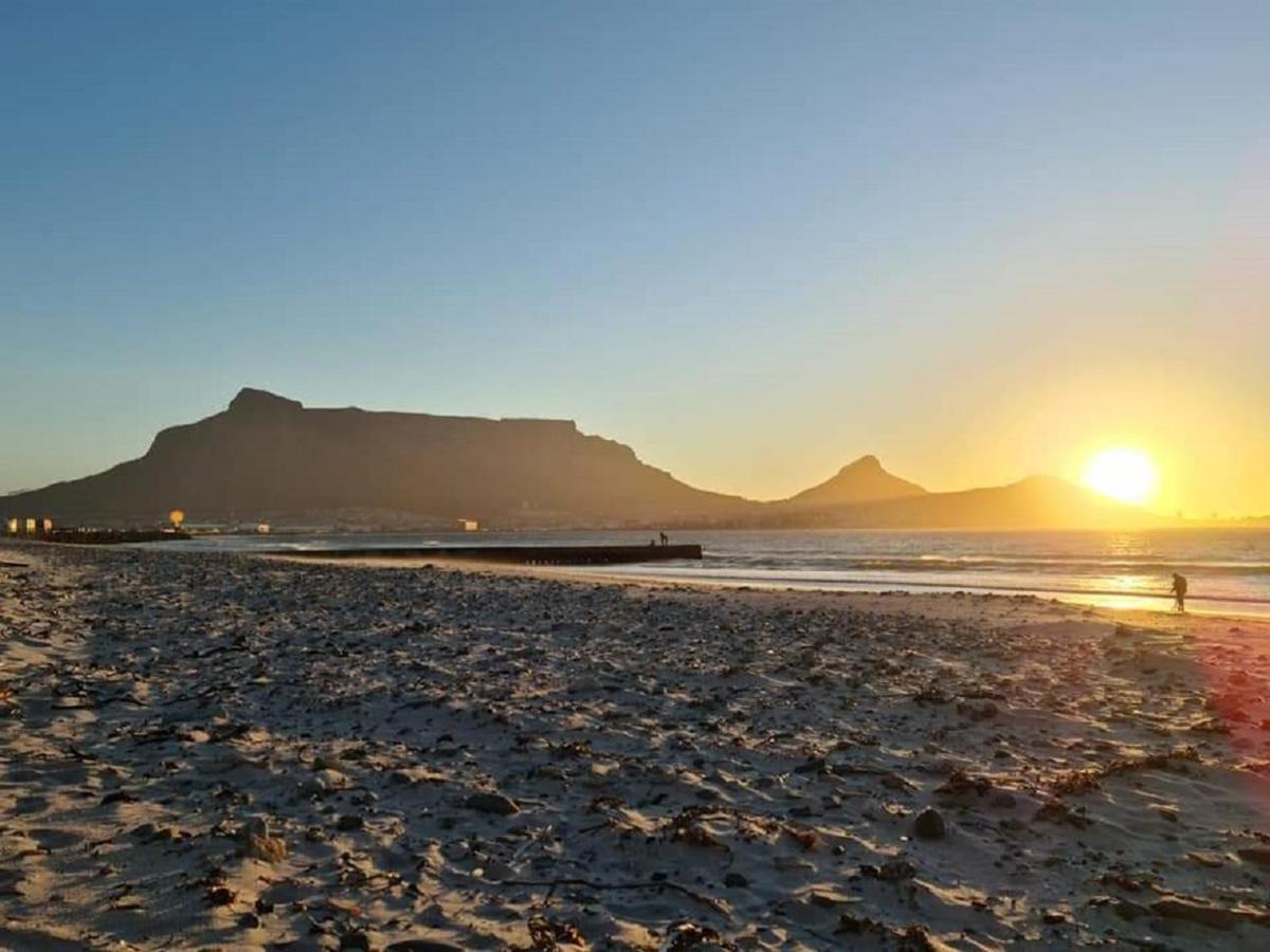 Apartment Beachfront At Leisure Bay Cape Town